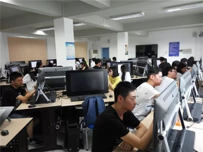 信息技術(shù)專業(yè)群技術(shù)推廣 中職信息管理學(xué)校2019年招生亮點